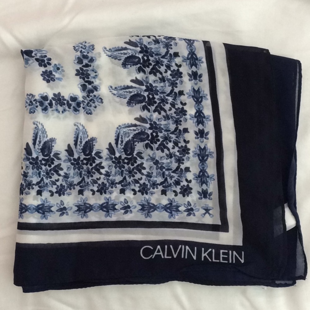 Calvin Klein scarf